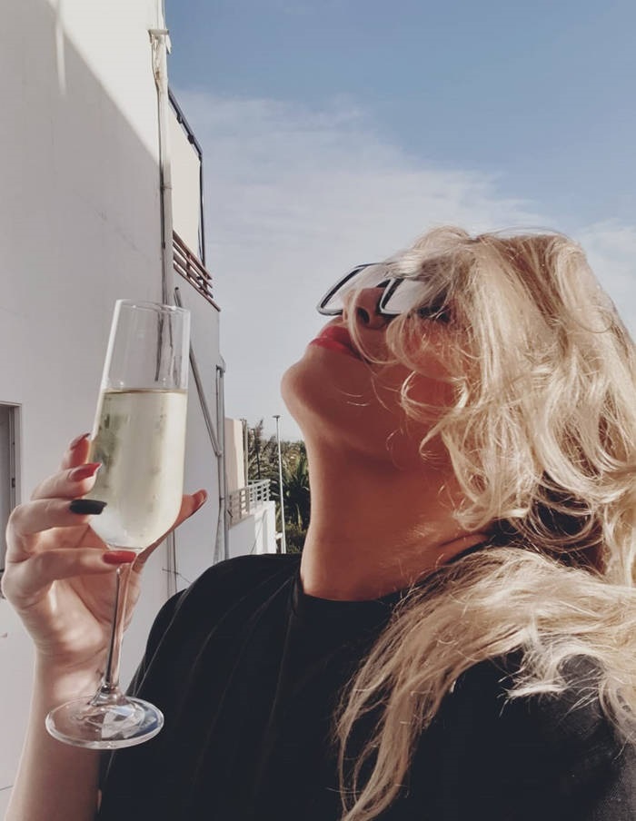 PARA LOS FIESTEIROS️️ ENTOY EN SANTIAGO