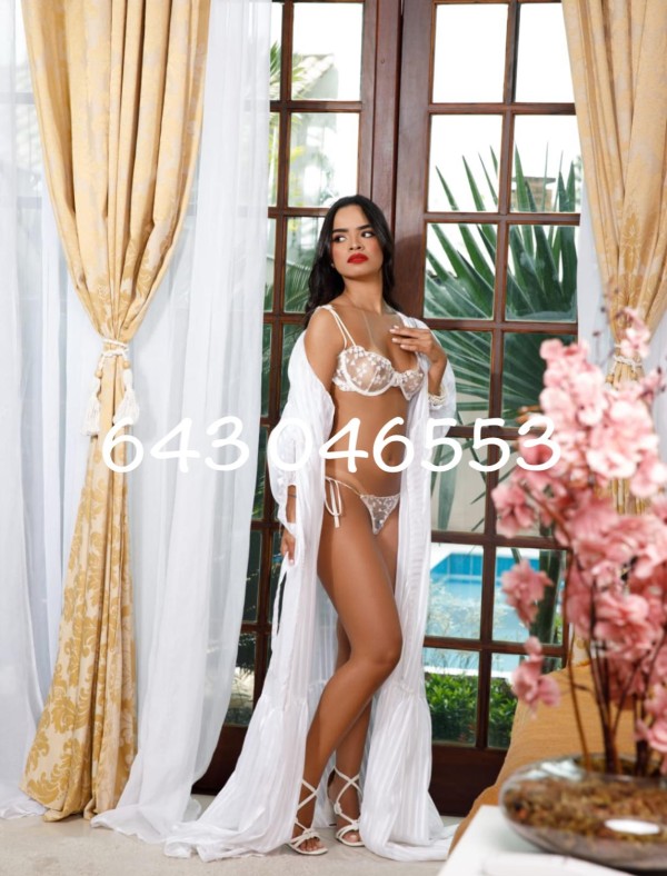 BIANCA 24 años ,EXUBERANTE y muy FOGOSA…