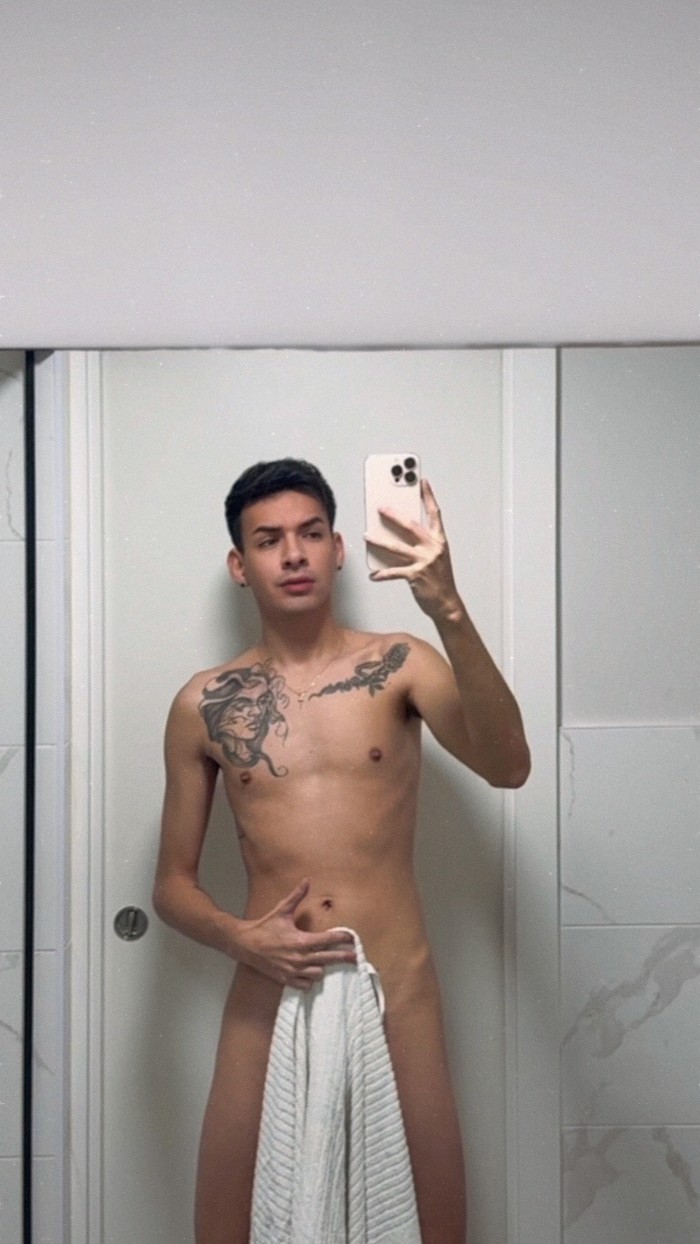 JOVEN POLLÓN 22CM GRUESO REAL POR CORUÑA JOVEN