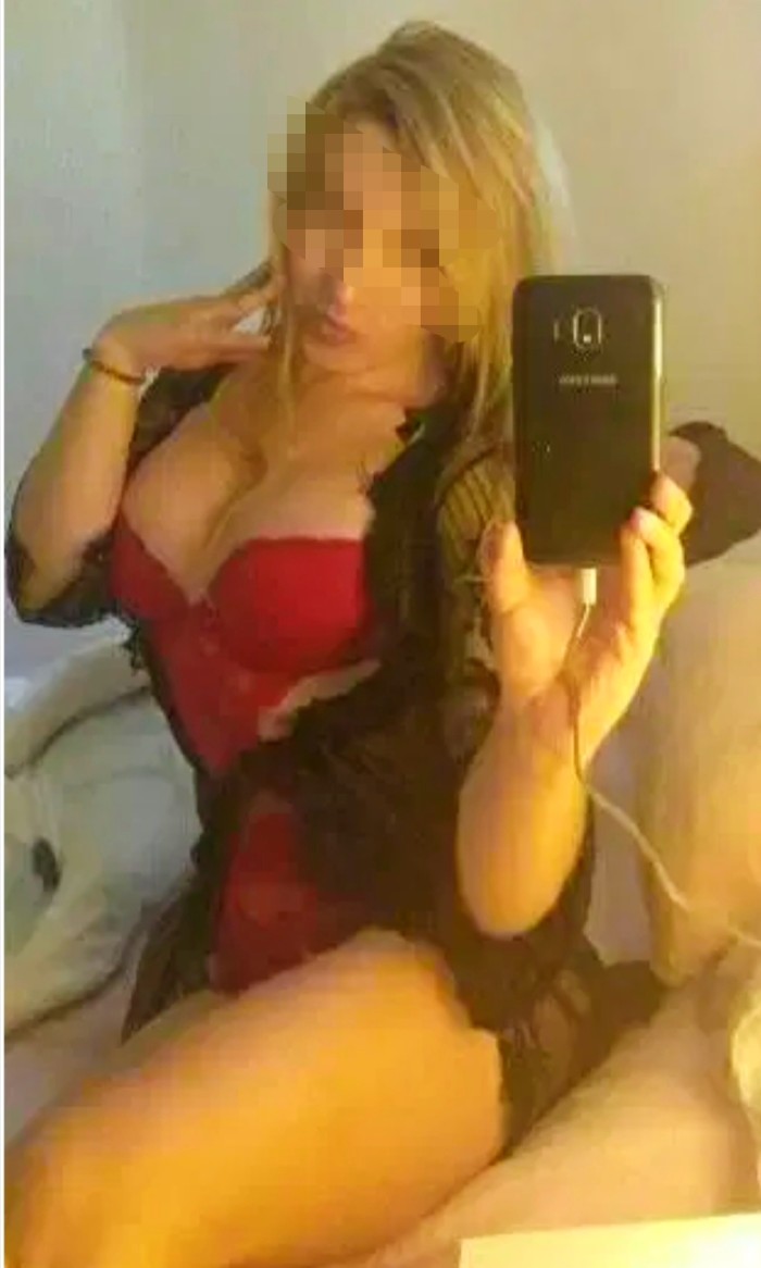 BARBARA ESPAÑOLA QUIROMASAJISTA SEXY Y CARIÑOSA
