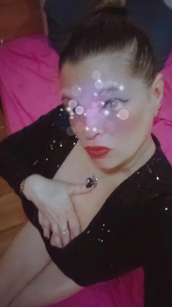 Carlita dulce madurita 24 h lloret