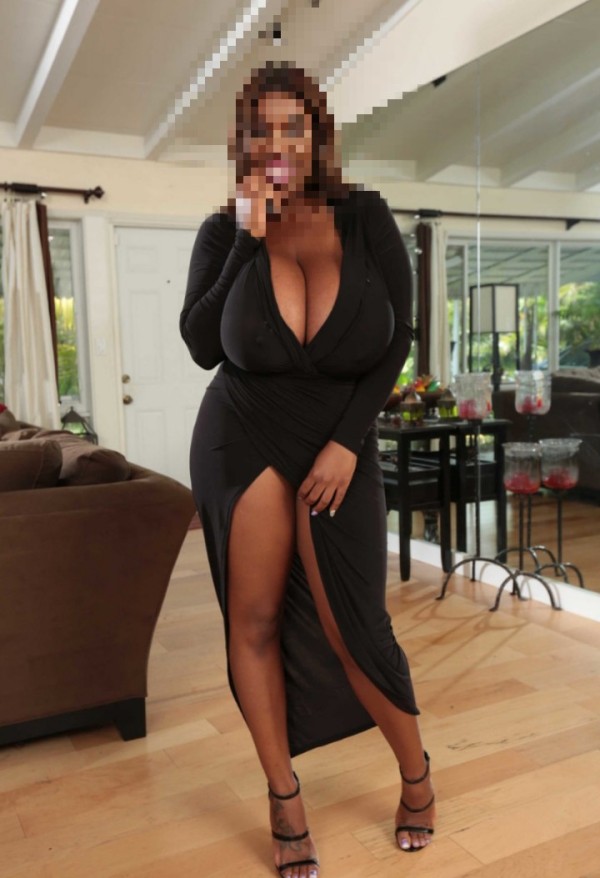 MULATA MUY PUTITA, CLÍTORIS GRANDE Y MOJADO,FIESTERA,DELICIAS