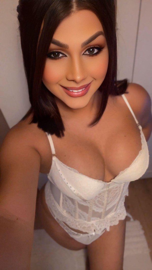 NOVEDAD ESTEFANÍA TRANS FEMENINA CON BELLEZA SUBLIME EN PONFERRADA