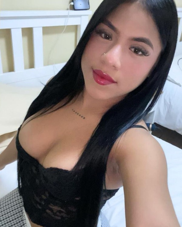 LINDOS PECHOS! JOVEN Y SENSUAL ESCORT EN MALLORCA. DISPONIBLE 24/7