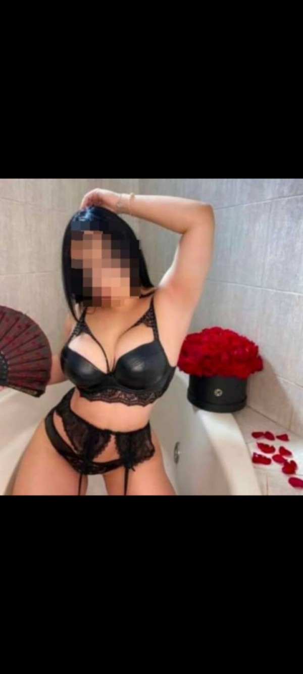 LOLA 34, CORDOBESA!! TAMBIEN SALIDAS 24H