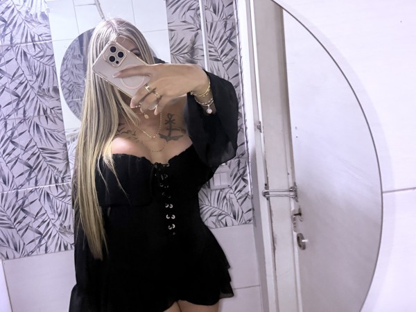 Colombiana mamasita llena de placer