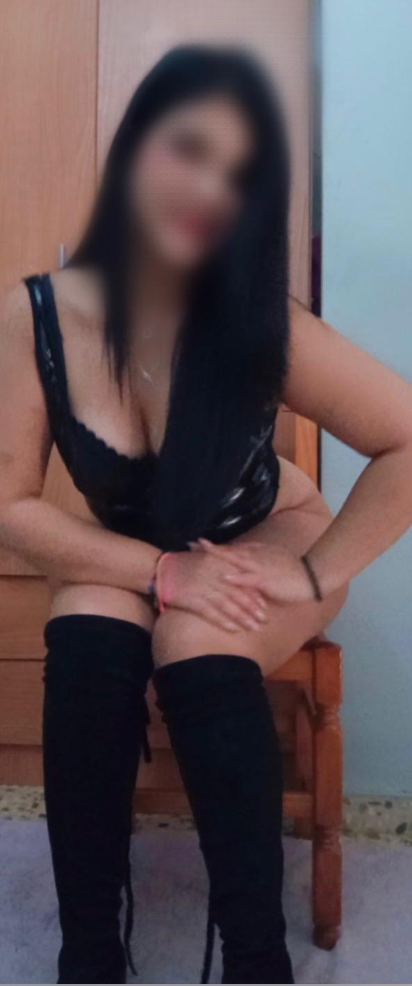 Latina chica vip muy implicada en Villarrobledo