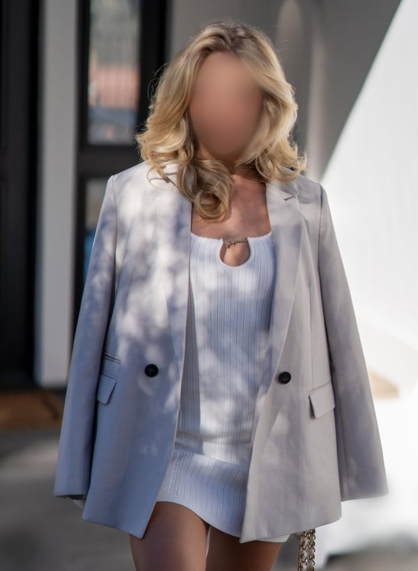 SOFÍA RÍOS UNA MUJER CON M Mayúscula.! También Disponible para salidas