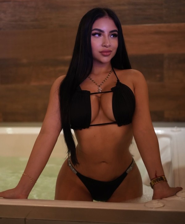 LUCIA LUXURY
