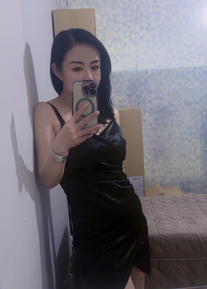 LUCÍA, ACOMPAÑANTE ORIENTAL EN BARCELONA