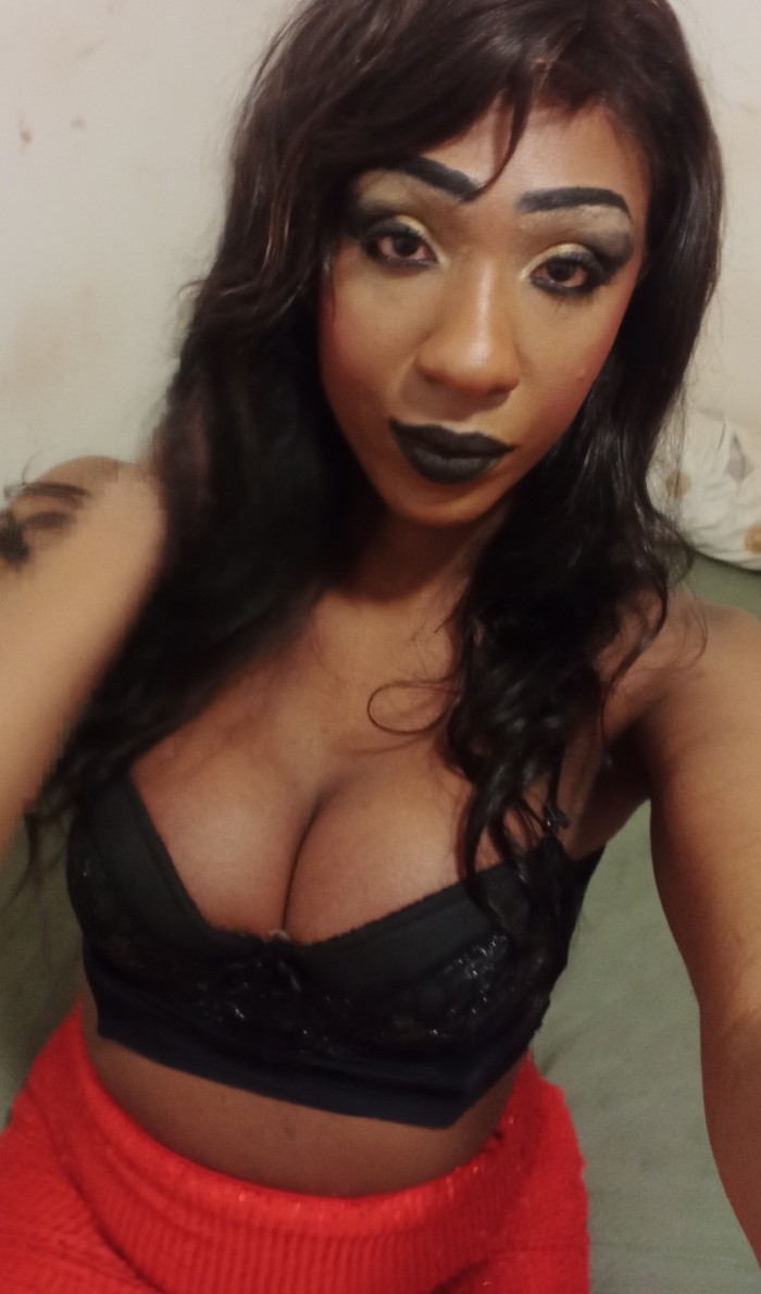 Ola soy gleicy una mulata brasileña muy wapa