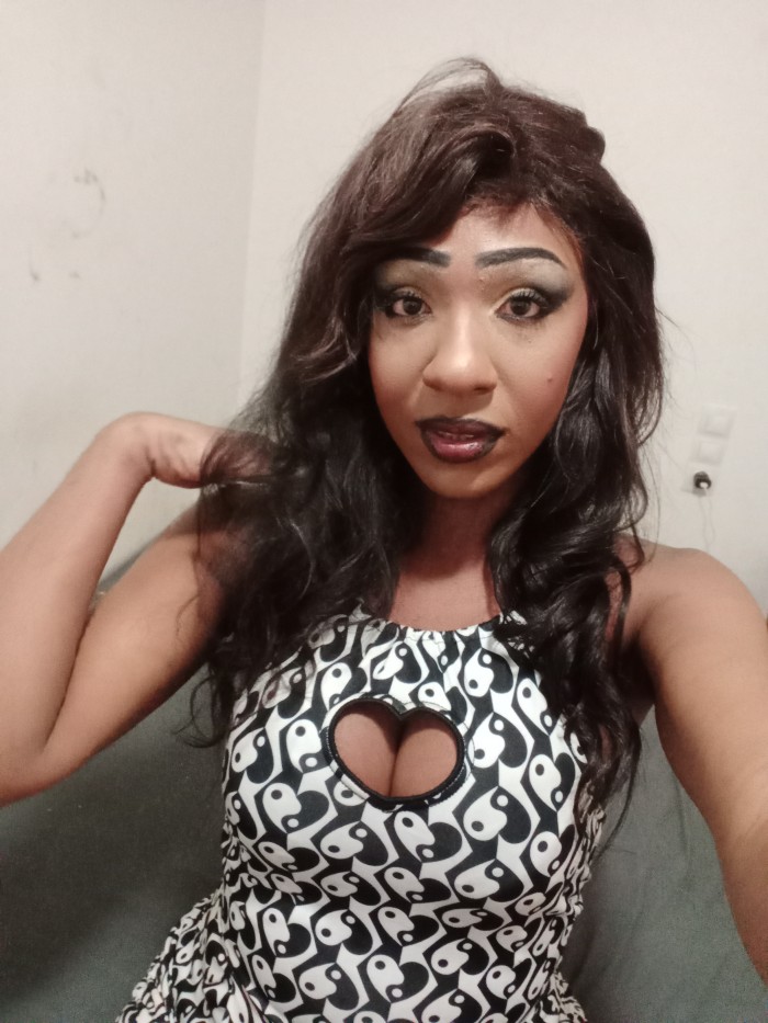 Ola soy gleicy una trans muy wapa