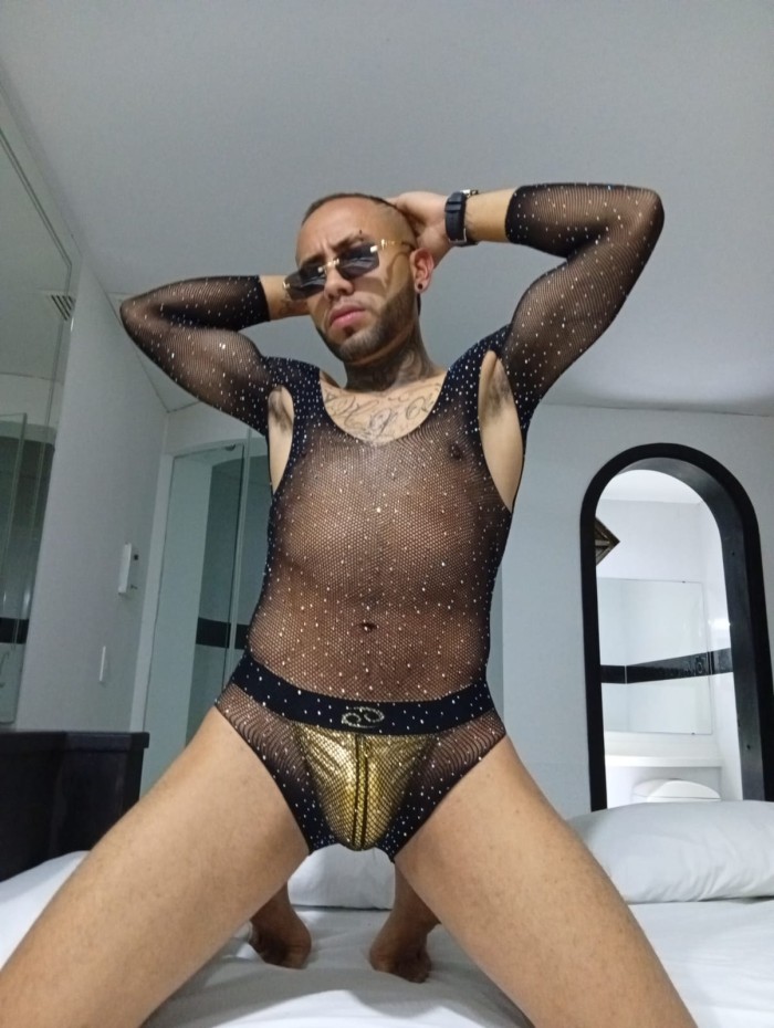 HOMBRE VARONIL COLOMBIANO SIN LIMITES EN LA CAMA