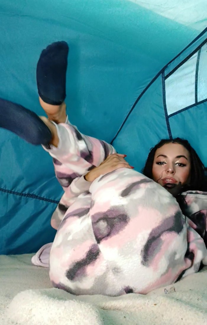 Nos vemos por cam ? Tengo contenido erotico!