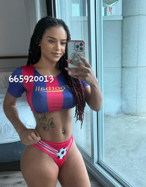 Carolina, explosiva y muy cariñosa