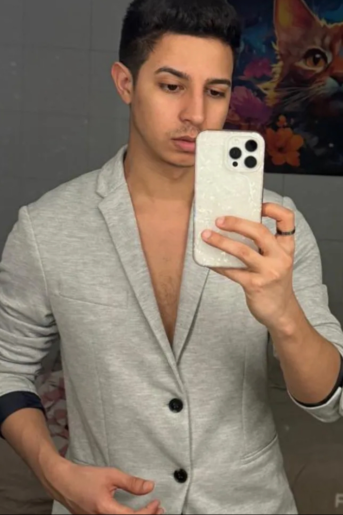 Sexy joven ardiente soy Mateo 24 años fiestero