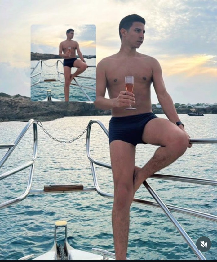 Sexy joven ardiente soy Mateo 24 años fiestero