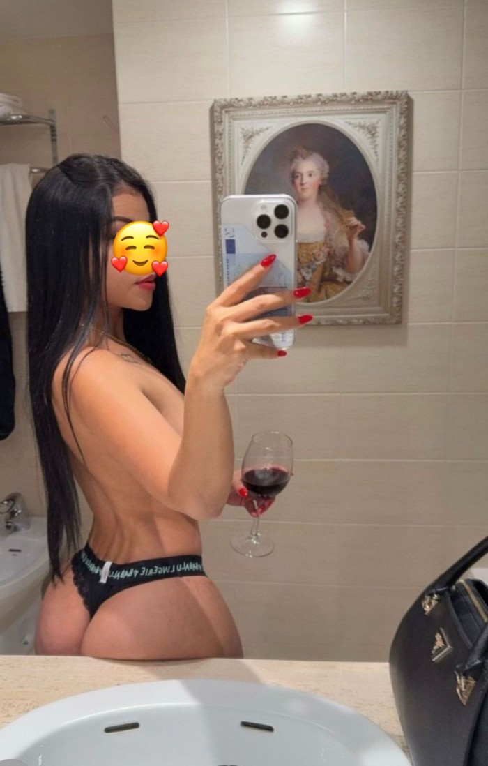 Sexy colombiana en Girona