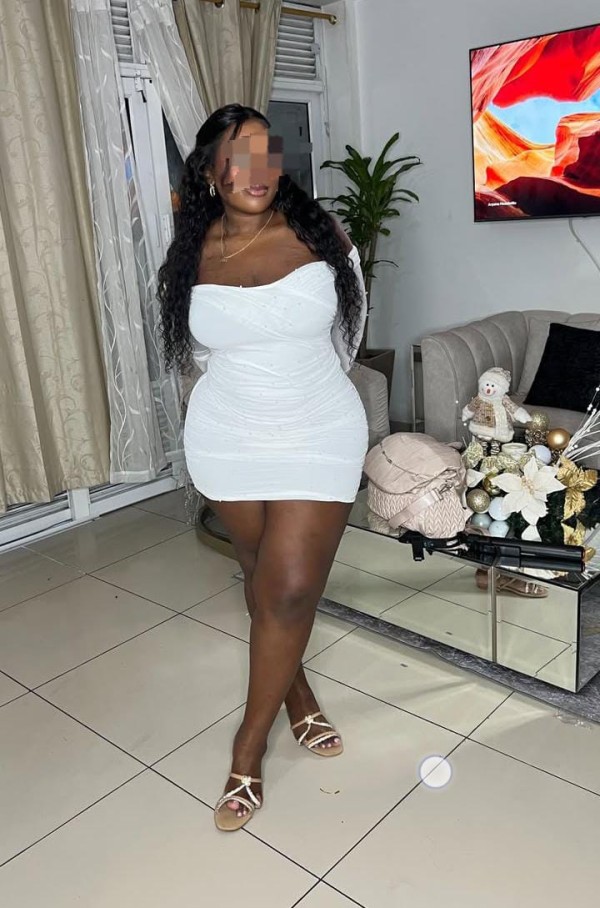 KATALINA 28 años, FIESTERA MUY COMPLACIENTE…