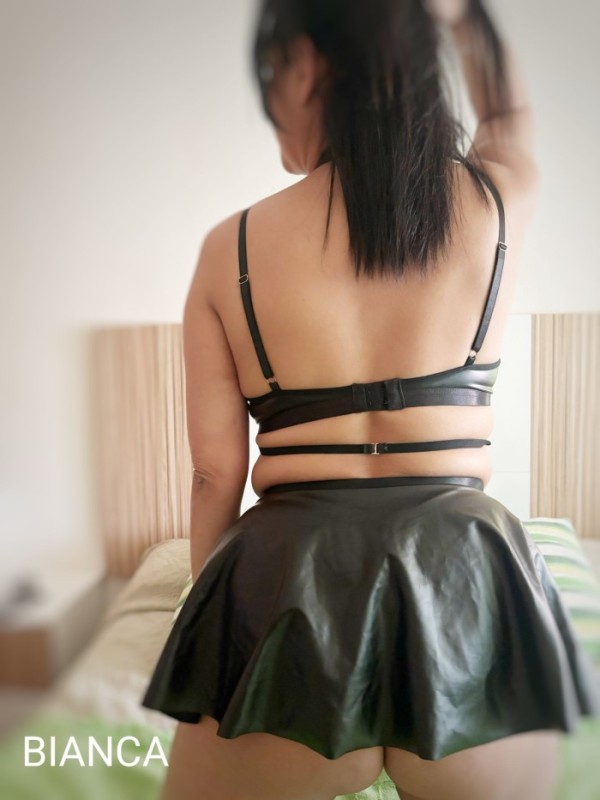 Tres amigas, de paso por Ponteareas juguetonas