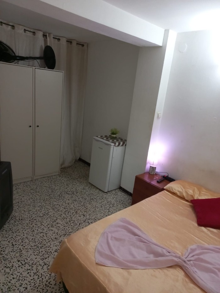 Habitación libre em Girona centro