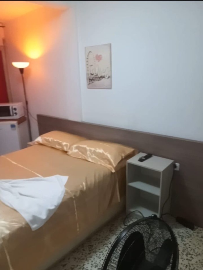 Centro Girona Habitación libre