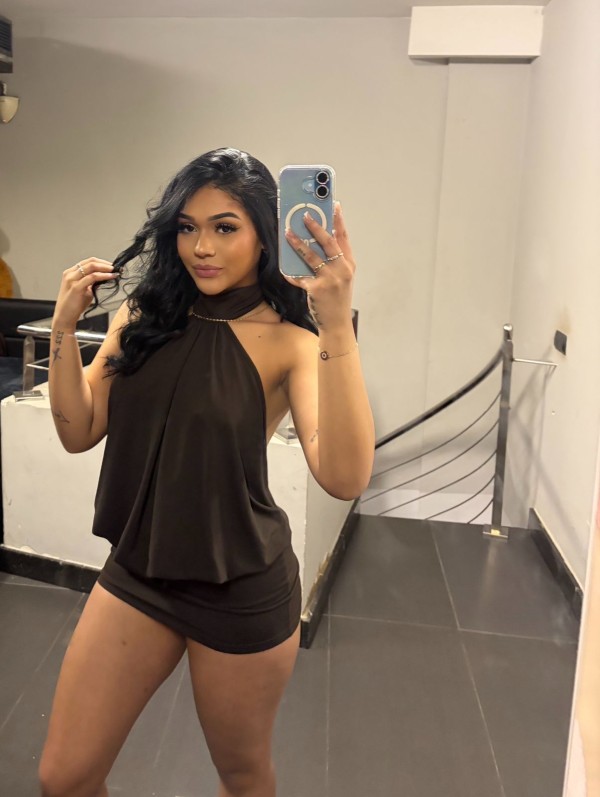 Mia 19 años, PIERDE EL CONTROL CONMIGO…