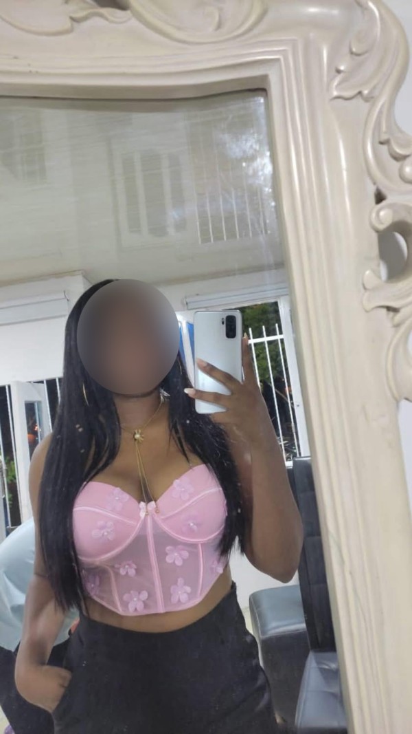 SOY LINDA UNA PRECIOSA JOVENCITA 20 AñOS ARDIENTE EN HUESCA