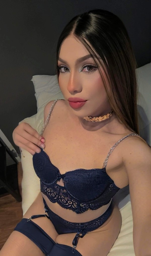 CHICA TRANS MUY VERSÁTIL Y FEMENINA, TE HARÉ DE TODO.