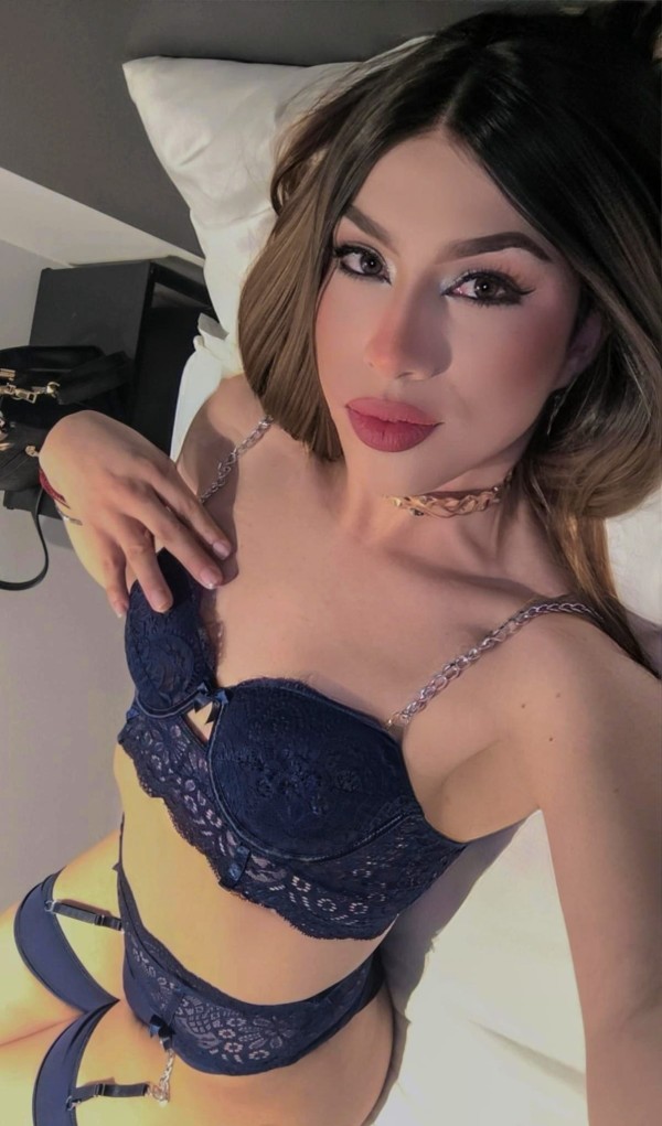 CHICA TRANS MUY VERSÁTIL Y FEMENINA, TE HARÉ DE TODO.