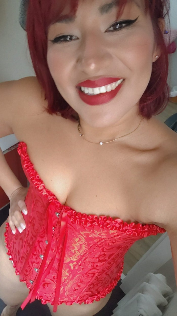 Dulzura que provoca y mirada que promete