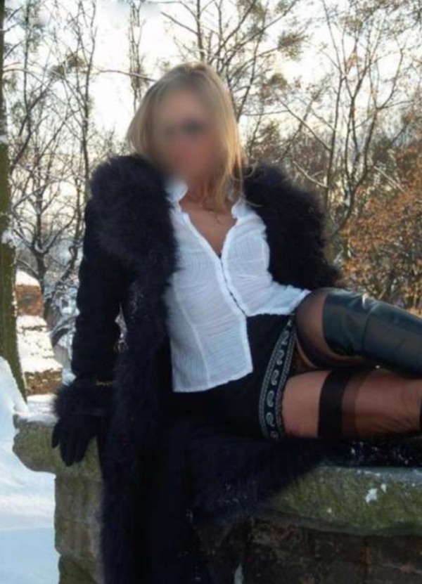 novedad Casada insatisfecha