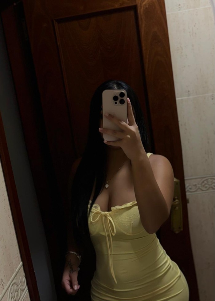 LINDA LATINA EN AGUADULCE DISPUESTA A PASARLA RICO