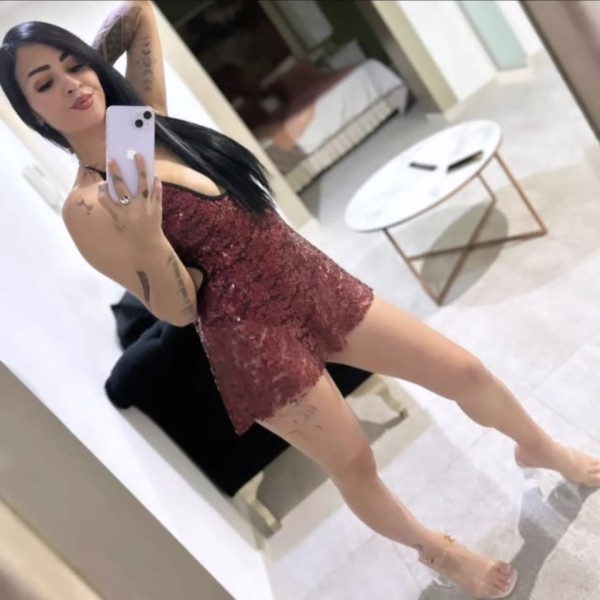 GUAPISIMA MORENAZA TRAGONA JOVENCITA VICIOSA SEDIENTA DE VERGA