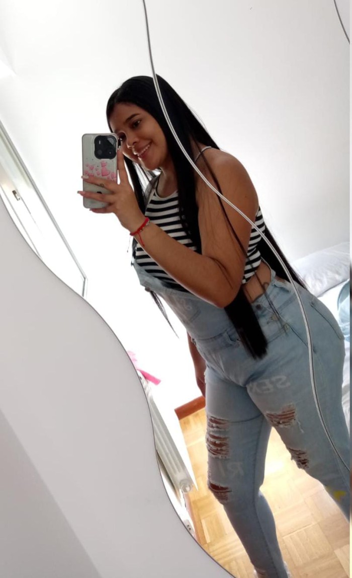 TODA UNA DIOSA ADICTA AL SEXO