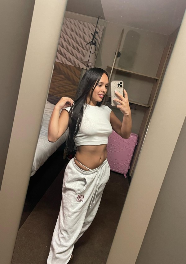 VANESSA, DELICIOSA MUJER. PUEBLO NUEVO