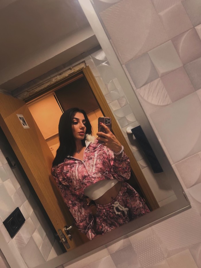 Megan trans coqueta y de culo tragón de regreso