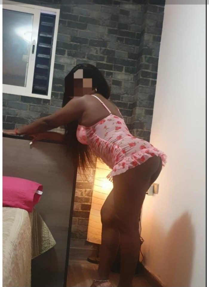 Mulata cachonda simpática discreta