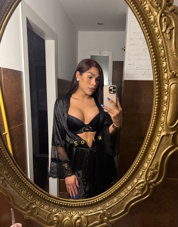 NOVEDAD SOFIA CHICA TRANS LATINA FIESTERA DESCOMPLICADA