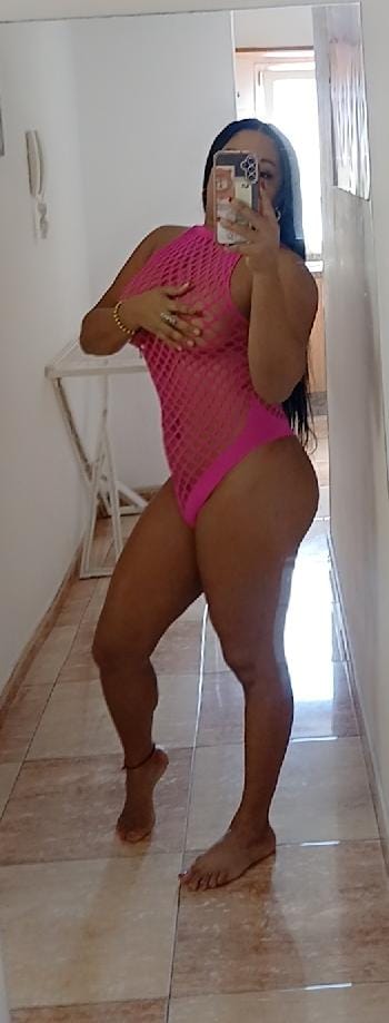 ATREVIDA Y SEXY SOLO SALIDAS EN LOS CRISTIANOS