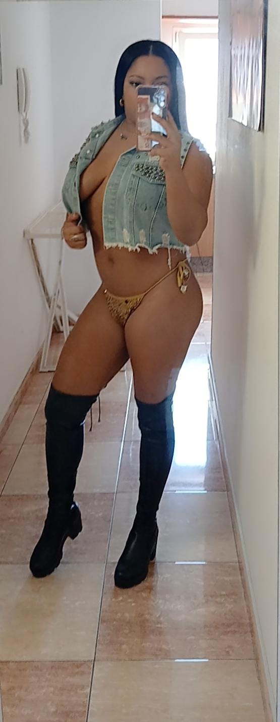 ATREVIDA Y SEXY SOLO SALIDAS EN LOS CRISTIANOS