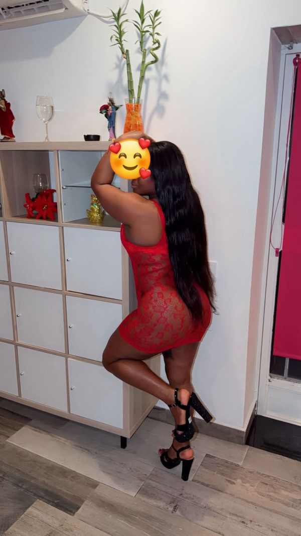 Latina nueva por la zona de anton Ruiz