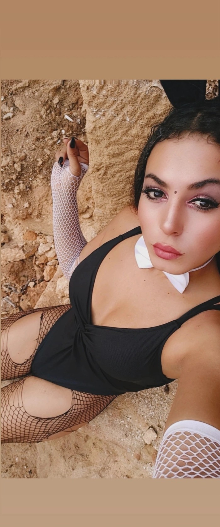 Conejita pollona en arenal ven a verme !!