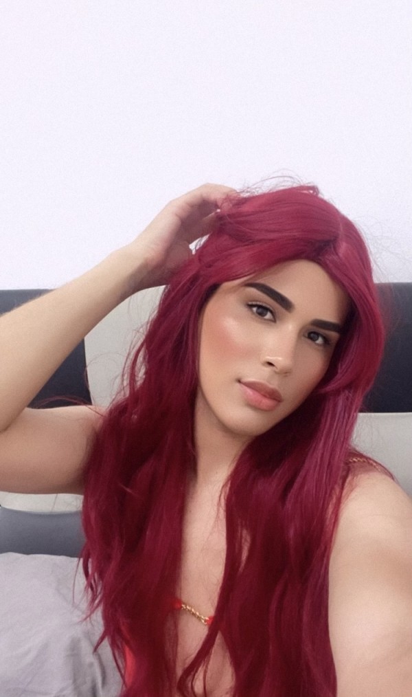 Chicas C D nuevo de la ciudad Disponible