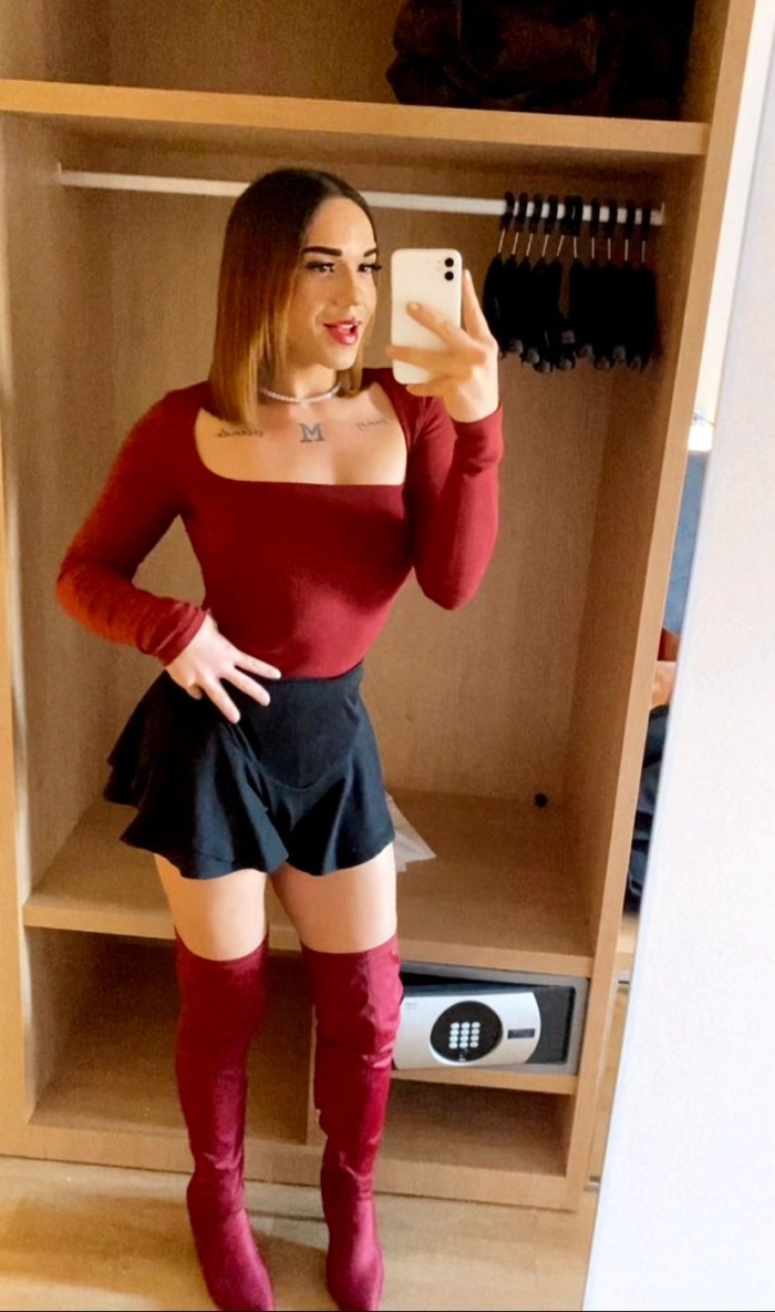 Hermanitas fiesteras y cañeras