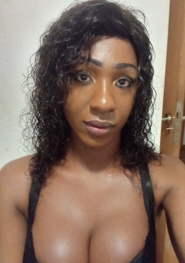 Ola soy gleicy una trans mulata muy wapa