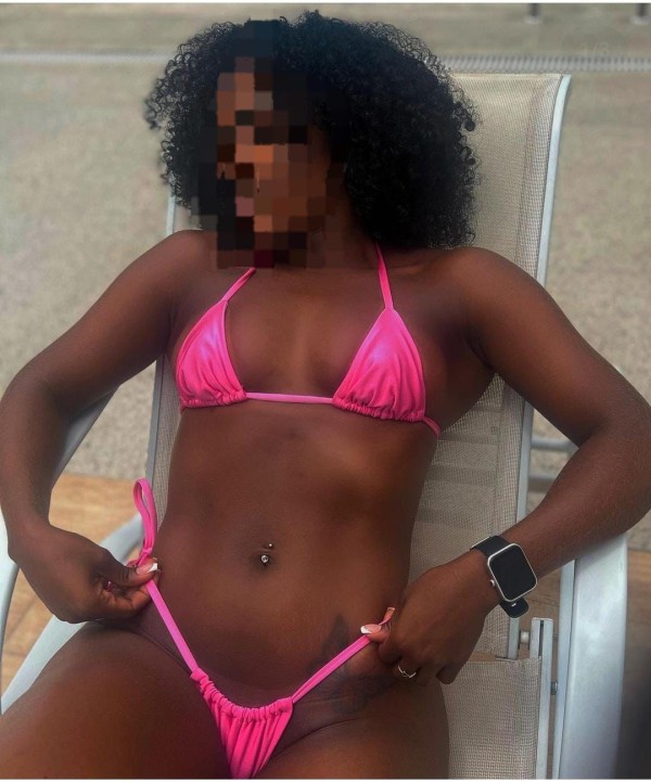 Brasileña  una bombom