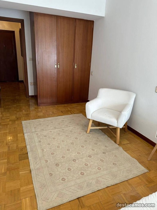 HABITACIÓNES NOVEDAD  piso Leon centro ZONA CORTE INGLÉS