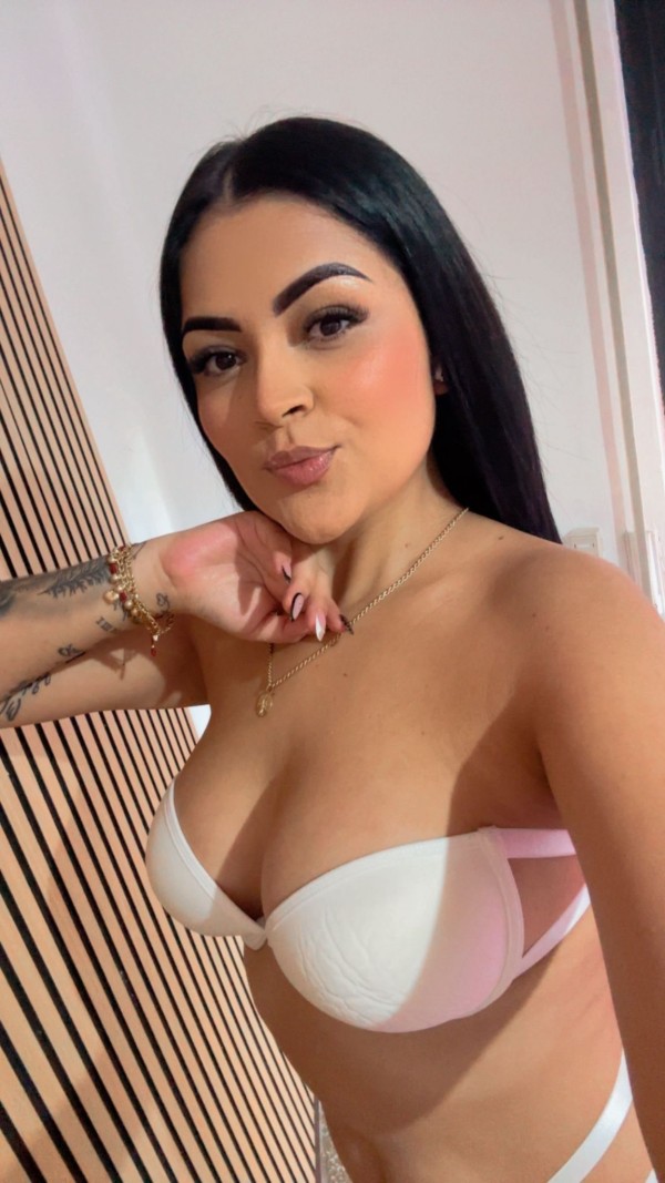 CAMILA 21 años, SEDUCTORA y muy FOGOSA..!!!