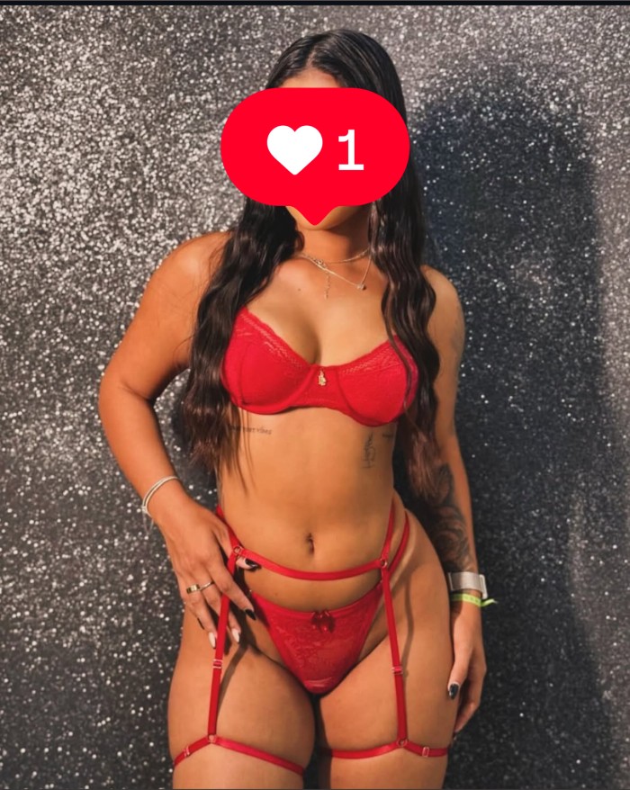 JOVENCITA MUY CALIENTE